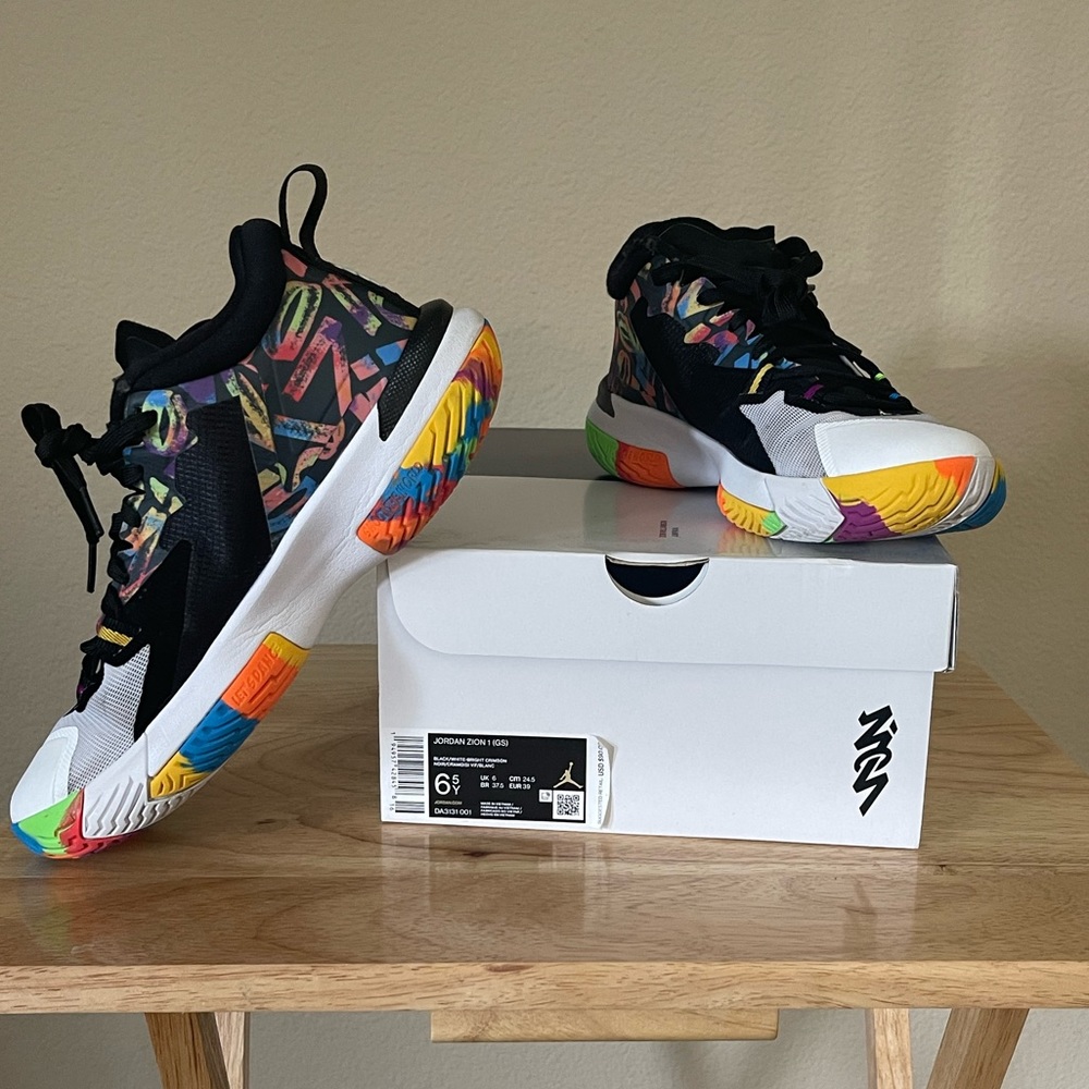Jordan Zion, tennis shoes